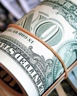 📉 India’s Foreign Reserves Dip by $6.93 Billion
India’s foreign reserves fell by $6.93 billion to $695.36 billion, as per RBI data. The decline is mainly due to shifts in foreign currency assets and global market movements. Despite this, reserves remain at a strong level.
